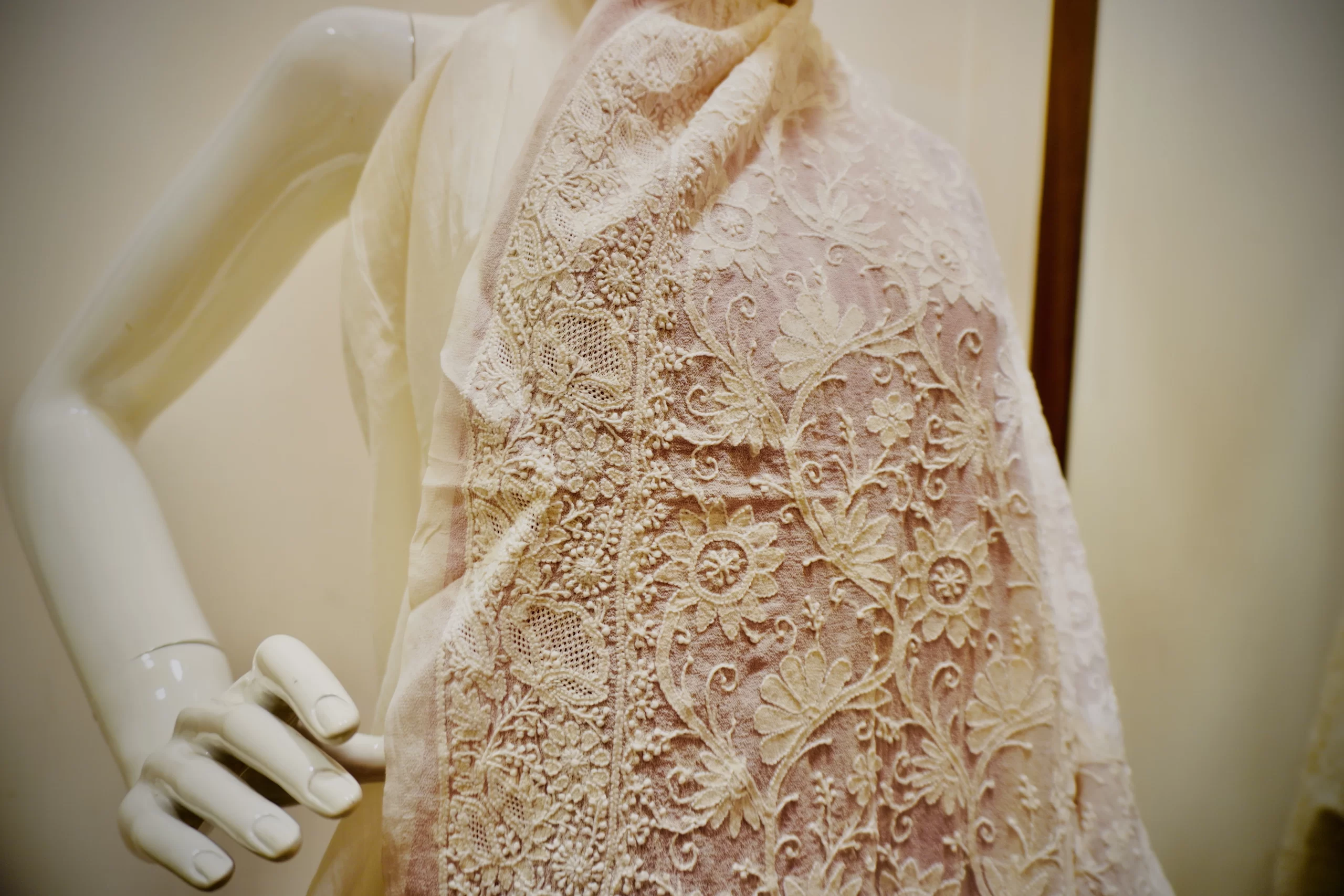 Dupatta Georgette cream - Image 5